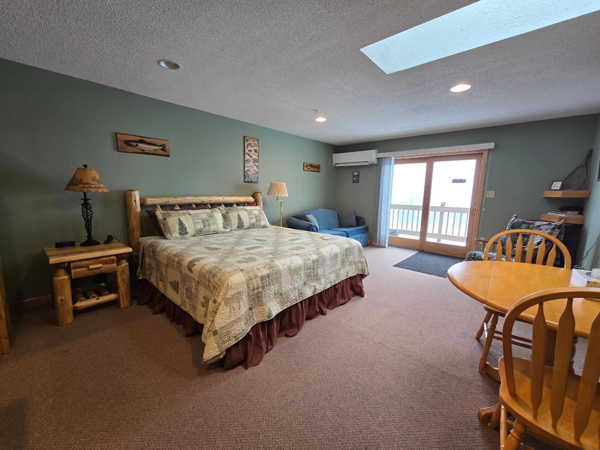 First Settlers Lodge Weston Экстерьер фото
