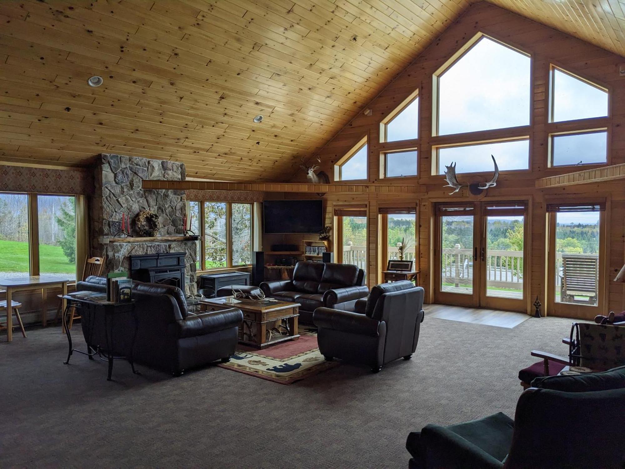 First Settlers Lodge Weston Экстерьер фото