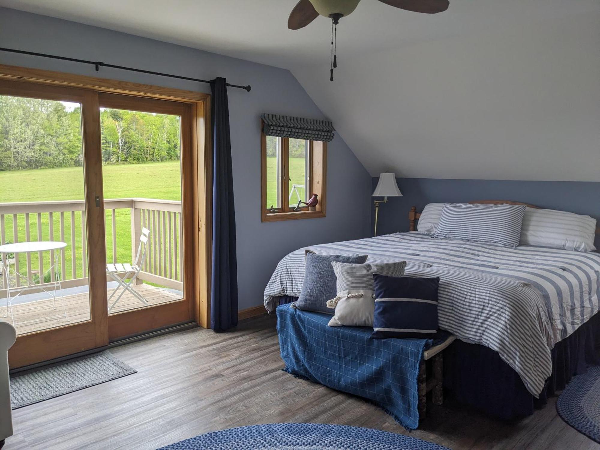 First Settlers Lodge Weston Экстерьер фото